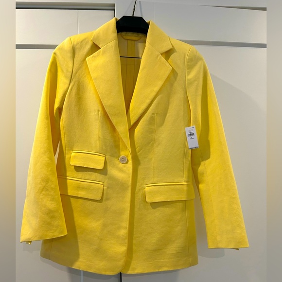 Linen blazer (unlined) by Banana Republic. Perfect for summer! - Picture 1 of 2